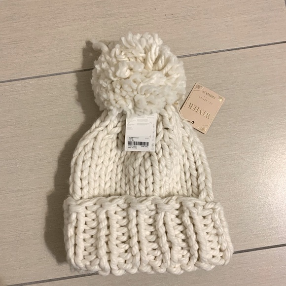Accessories - Forever 21 knit weave white hat